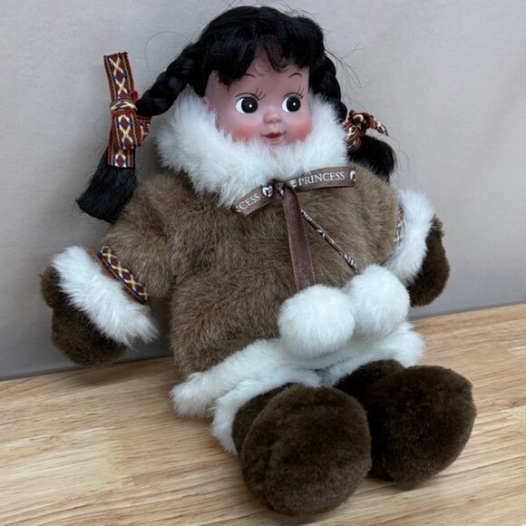 11” Vintage Plush Eskimo Doll - Picture 2 of 6